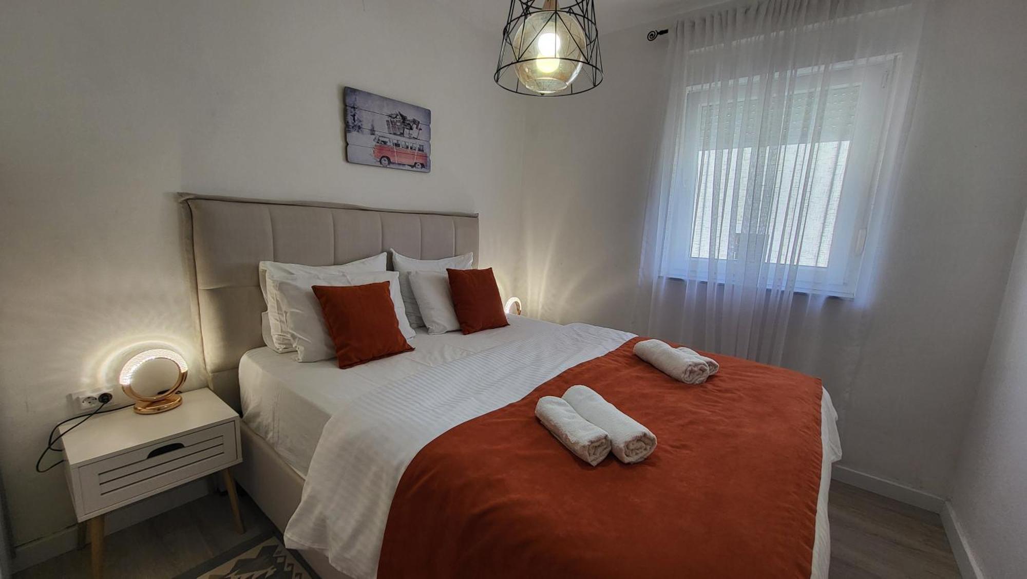 Apartments Teodo Bagian luar foto